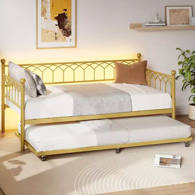 Twin Day Bed, Metal Sofa Bed Frame with Pull Out Trundle for Living Room, Bedroom, Apartment and Small Spaces