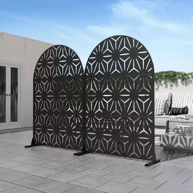Star Shaped Black Arched Galvanized Steel Privacy Screen, Outdoor and Indoor Partition Decorative Panel